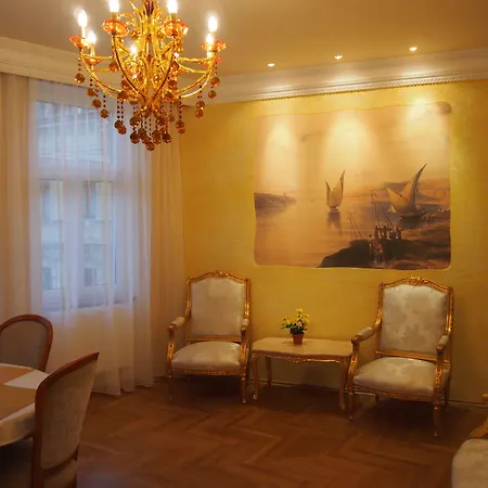 Lira 3 * Karlovy Vary