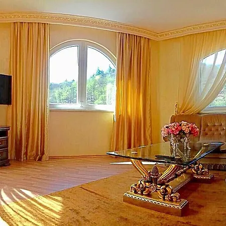 Lira 3 Apartment